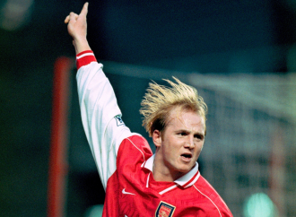 Ex-Arsenal ace John Hartson reveals he is treating nagging footie injuries with cannabis oil